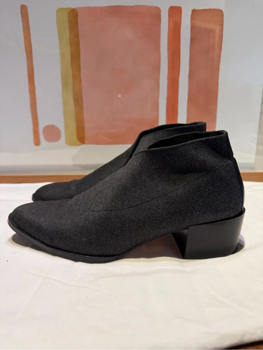 Donald Pliner Black Wool Blend Pointed Toe Ankle Booties 8